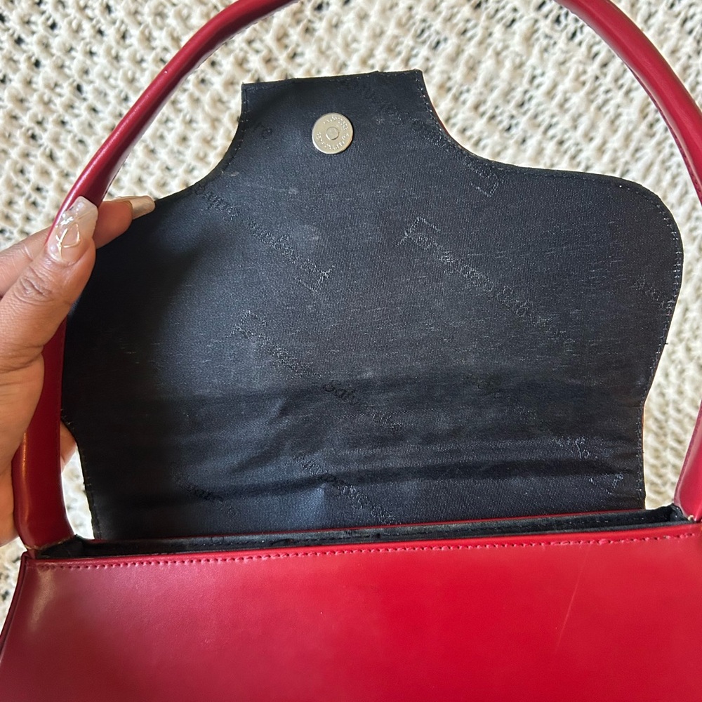Ferragamo Red Leather Shoulder Bag - Picture 7 of 8